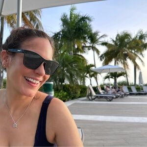 Meet your Posher, Noelia